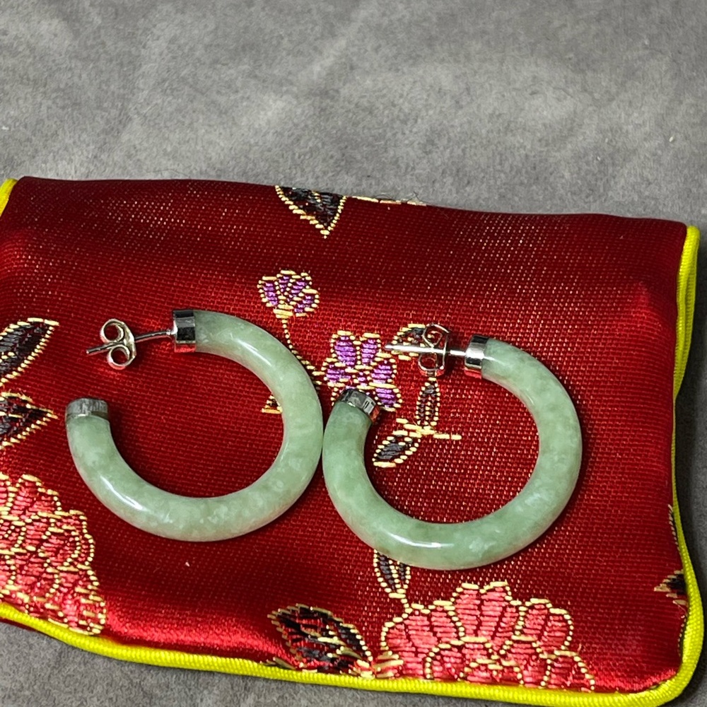 Sterling Silver Chic Jade Green Hoop Earrings